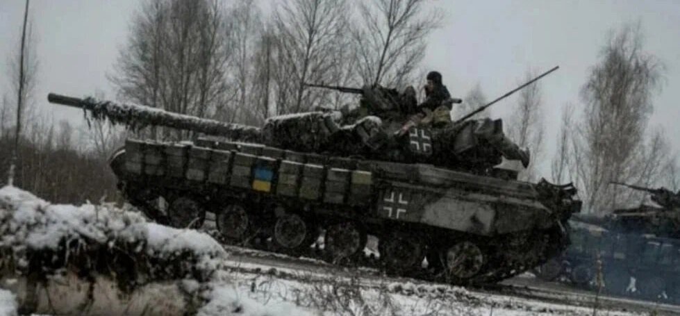 Ukrainian tank with Balkenkreuz